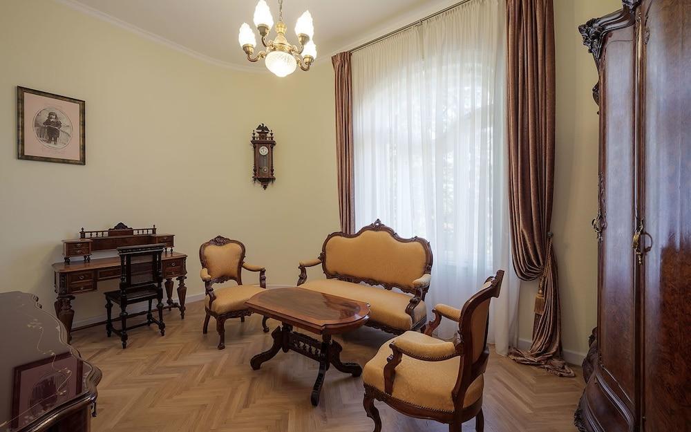 Villa Csonka By Privo Targu Mures Exterior photo